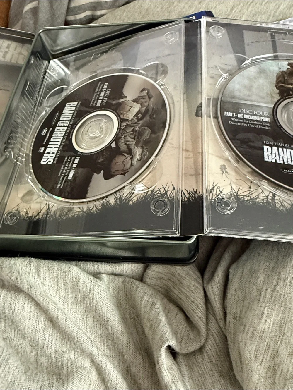 Dreamworks Band of Brothers Steelbook in Black and Tan